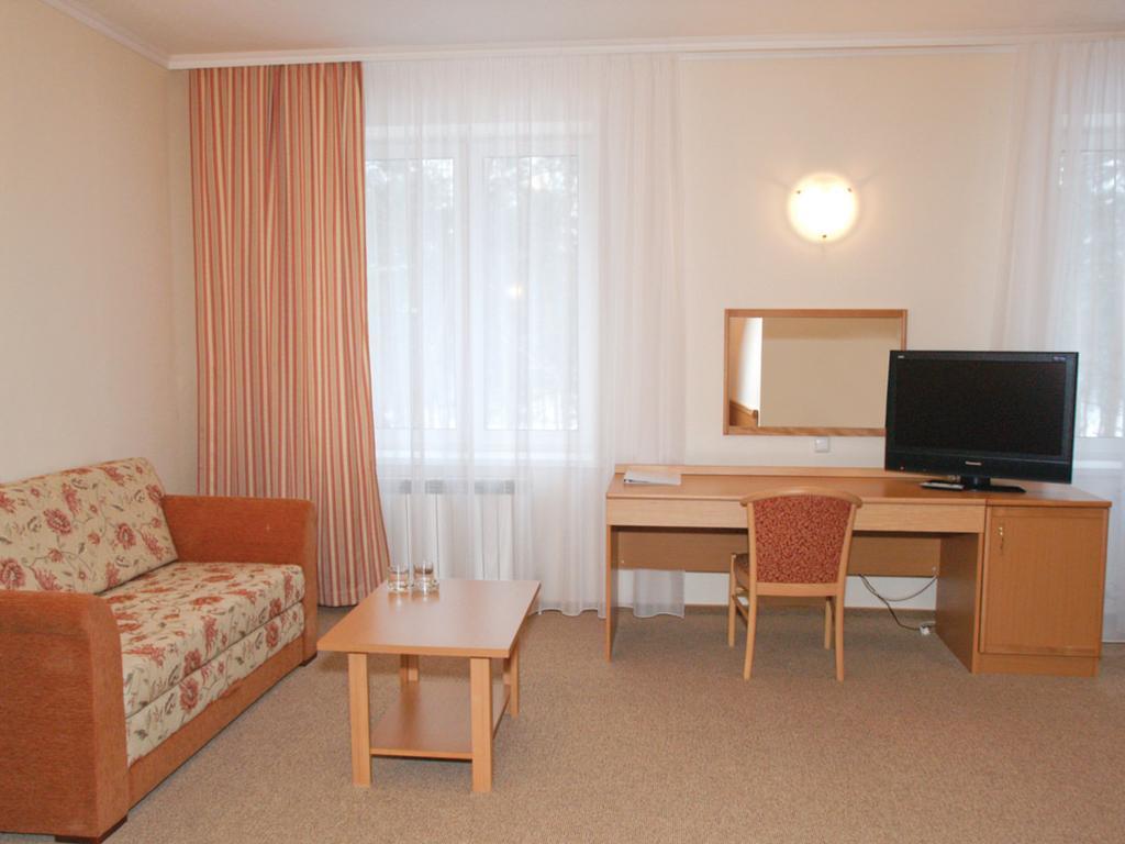 Puscha Lesnaya Hotel Irpin Kamer foto